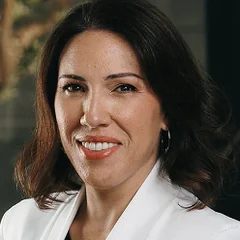 Dra. Leticia Costa Rebello